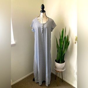 Faded Glory Black White Striped maxi dress short sleeves